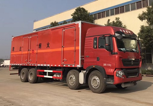 ��������ǰ�ĺ��9.4����ȼҺ�w��ʽ�\(y��n)ݔ܇�DƬ