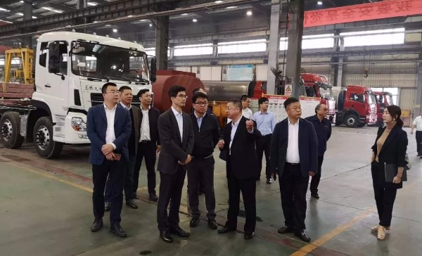 �����Ќ����h�hί��ӛ�ֈ�(ji��n)һ�и��������ٿ����{(di��o)��