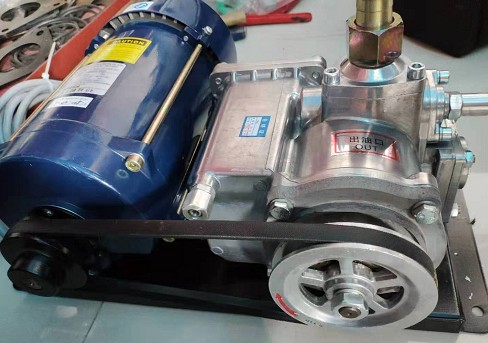 ���͌��÷������ͱÈDƬ