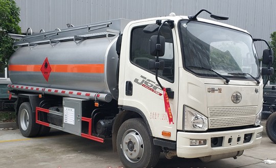 ���8������܇�DƬ