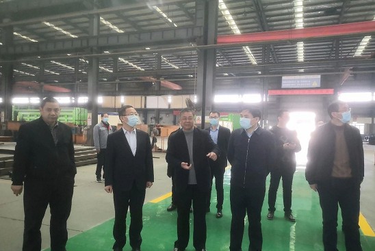 �S����ί��ί����ί����ӛ������ί��ӛ�T����һ���I(l��ng)��(d��o)�W�R���������{(di��o)�д���(ji��)�_�����a(ch��n)����