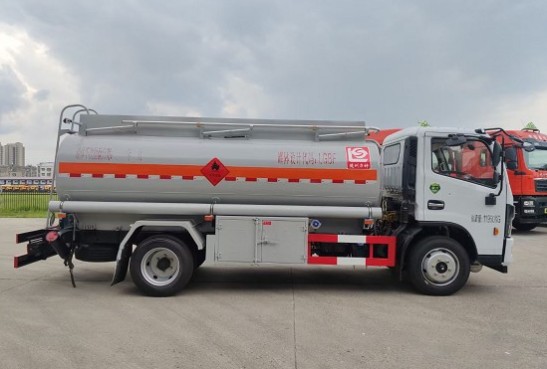 �����|�L(f��ng)������8������܇/�\��܇�DƬ