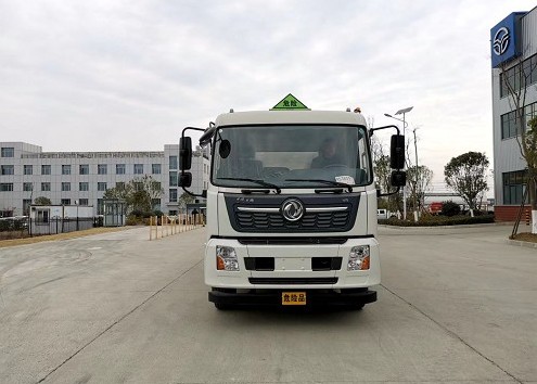 �����(gu��)���|�L(f��ng)���\�w�C(j��)����܇�෽λ�DƬ