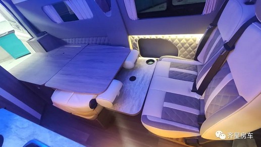 齊星新全順中頂升頂房車 齊星新全順中頂升頂房車