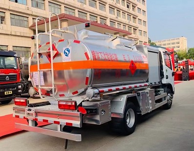 �����|�L(f��ng)�������w�C����܇