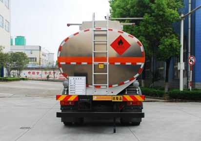 國(guó)六東風(fēng)天錦25方油罐車 國(guó)六東風(fēng)天錦25方油罐車