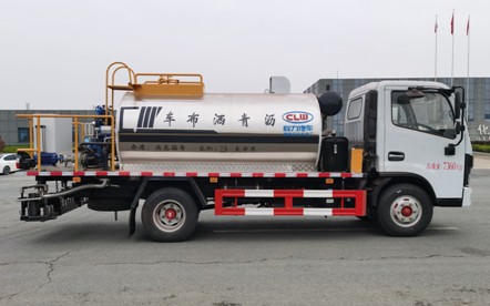 4.2立方智能型瀝青灑布車 4.2立方智能型瀝青灑布車