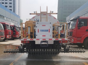 6.3立方東風(fēng)華神T3標(biāo)準(zhǔn)型瀝青灑布車 6.3立方東風(fēng)華神T3標(biāo)準(zhǔn)型瀝青灑布車