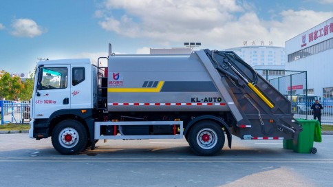 19���|�L(f��ng)������D9���s����܇_�P���L(f��ng)��KLF5181ZYSX6�͉��sʽ����܇