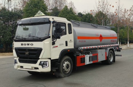 重汽豪沃10噸-12噸加油車_新東日牌YZR5187GJYZ6Q型加油車 重汽豪沃10噸-12噸加油車_新東日牌YZR5187GJYZ6Q型加油車