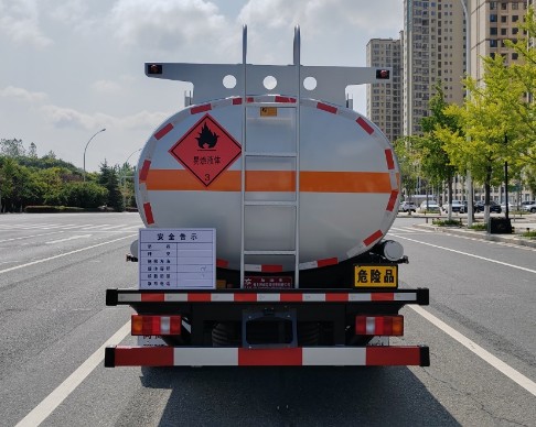 ��������8������܇