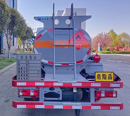 程力解放2.5方藍(lán)牌加油車_程力牌CL5042GJY6BWG型加油車 程力解放2.5方藍(lán)牌加油車_程力牌CL5042GJY6BWG型加油車