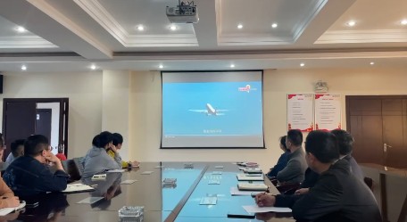 ������܇���F(tu��n),�������}�h�ջ��(d��ng)