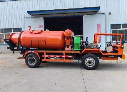 �Ĳ���2.5������܇����Һ������